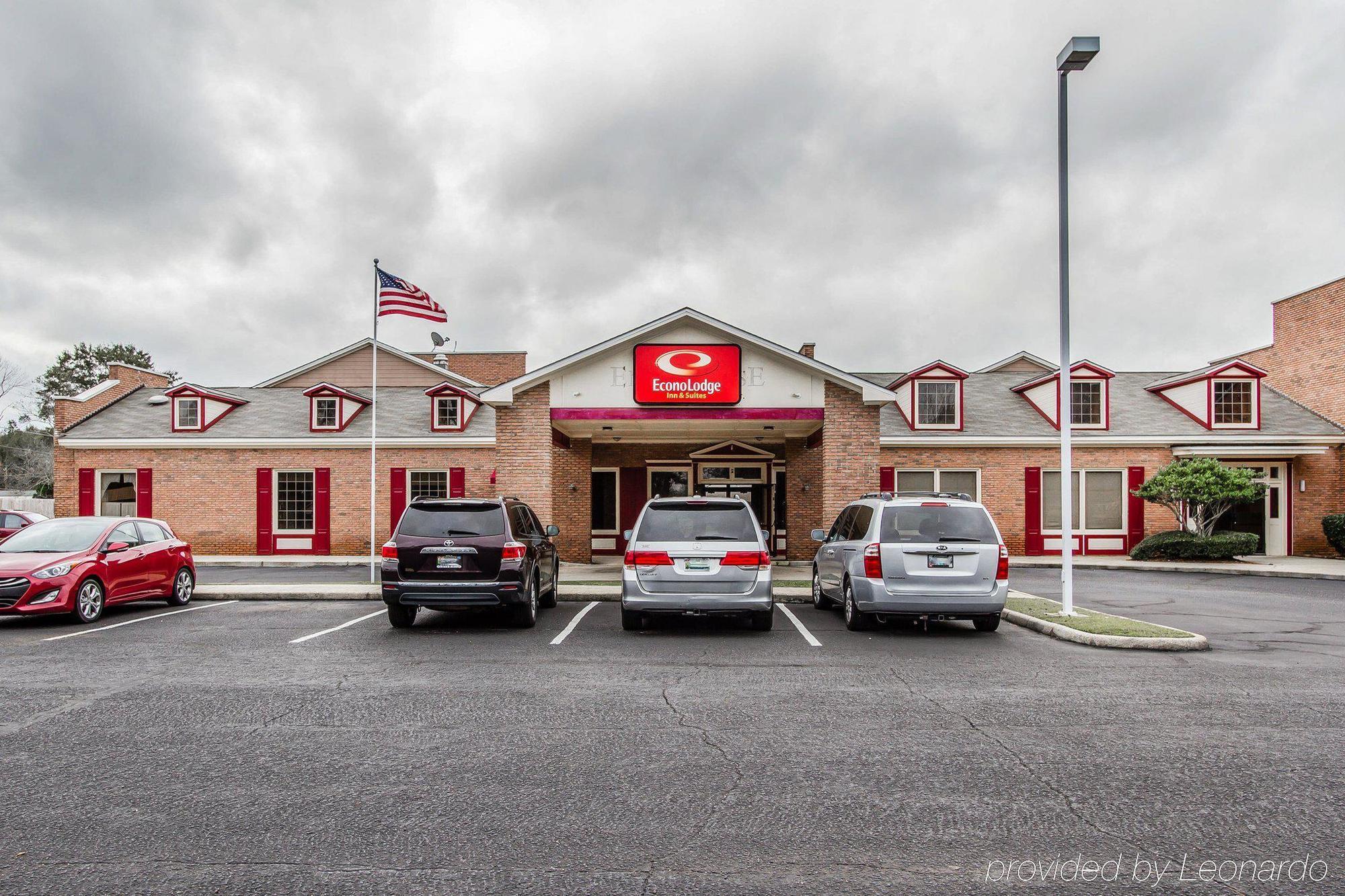 Econo Lodge Inn & Suites Enterprise Bagian luar foto