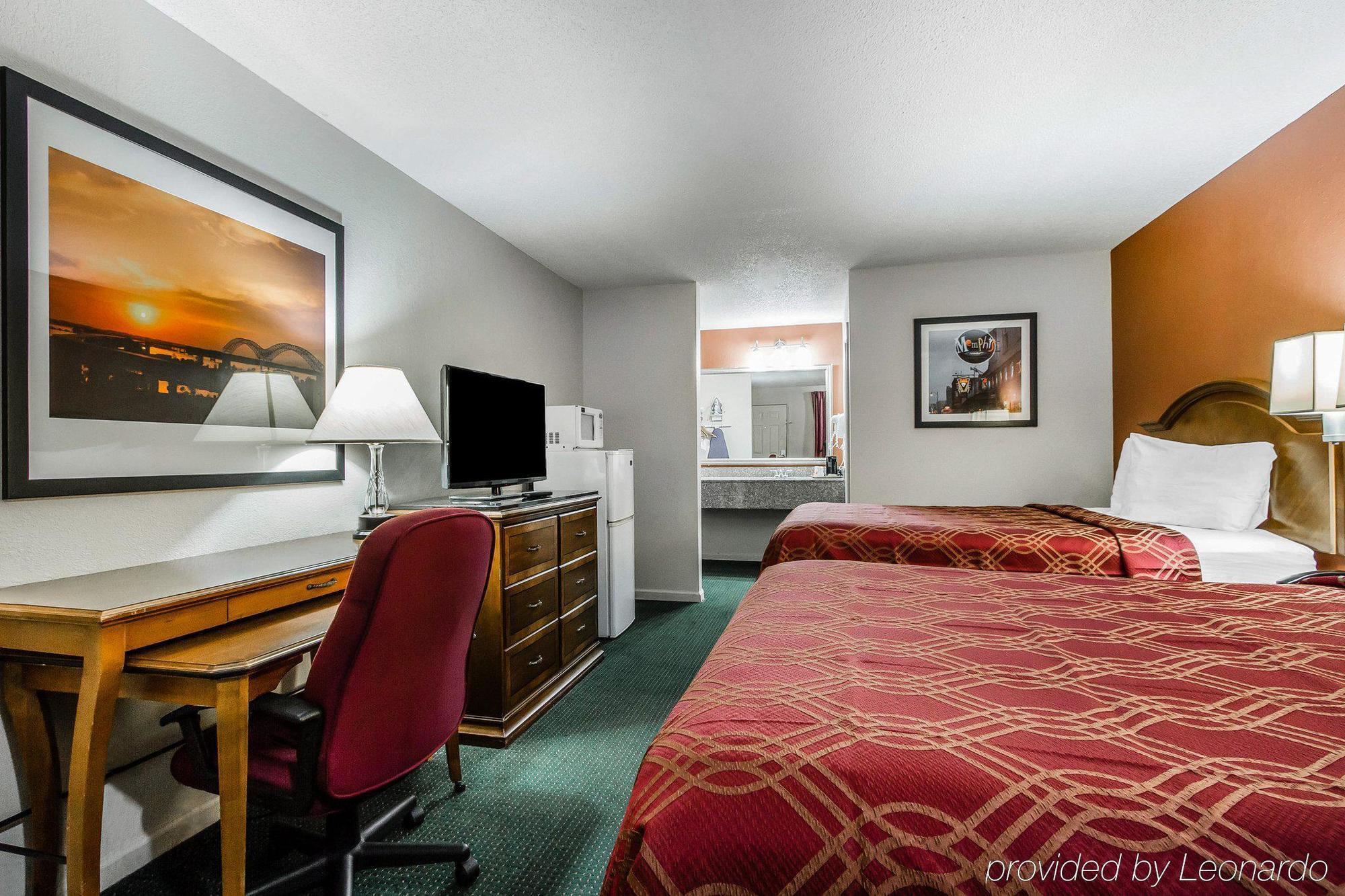 Econo Lodge Inn & Suites Enterprise Bagian luar foto